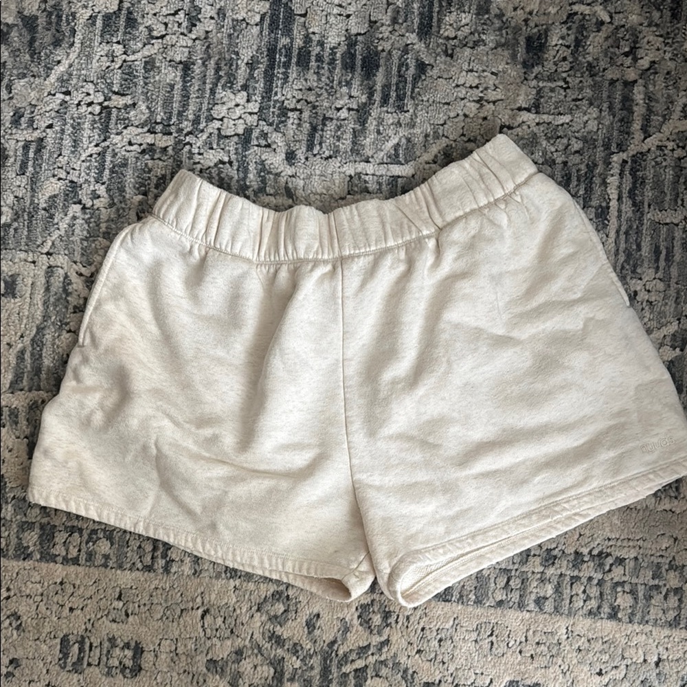 Women's Cream Shorts nuuds